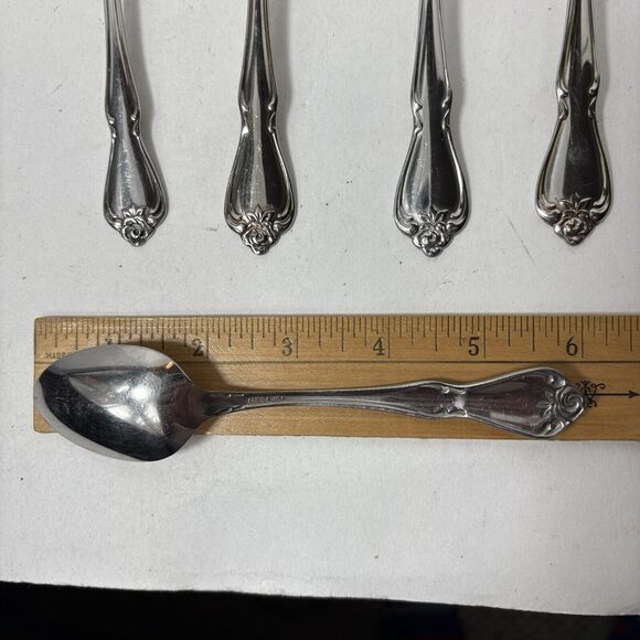 Oneida Flatware Spoons Arbor Rose True Rose Stainless 7 Place Soup & 2 Tea D3 - Picture 2 of 6